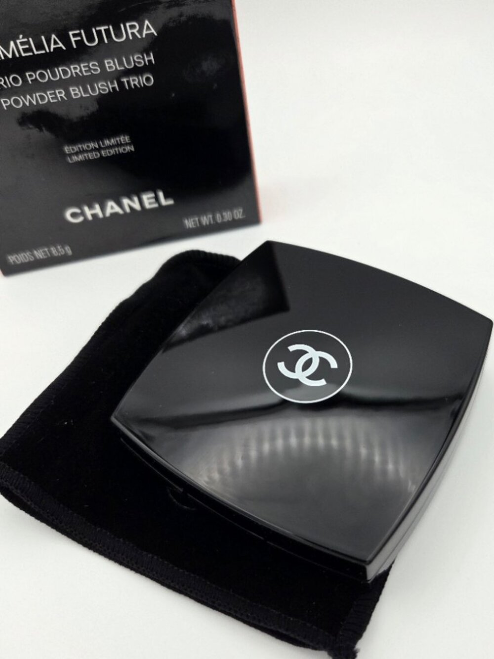 NIB CHANEL x CAMELIA FUTURA Powder Blust Trio - Limited Edition - 151.977 - Picture 7 of 9